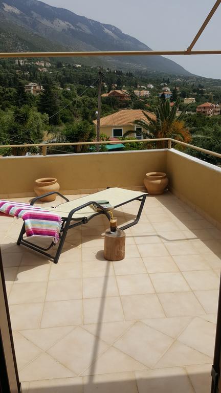 Epi Apartments Лурдата Екстериор снимка