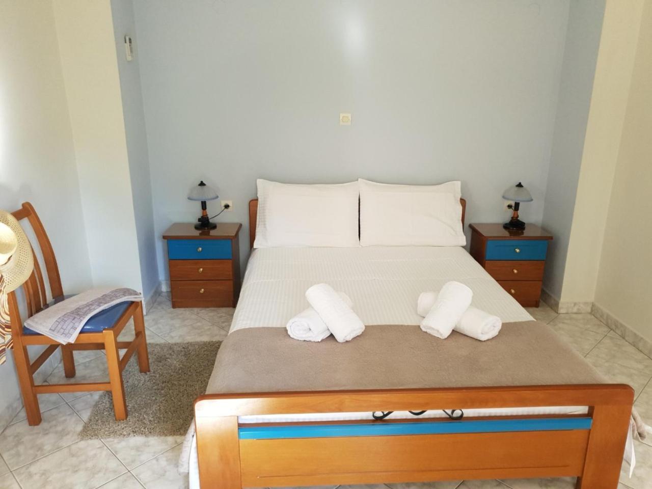 Epi Apartments Лурдата Екстериор снимка