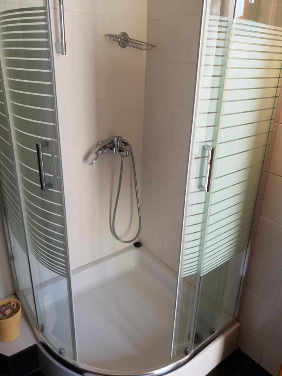 Epi Apartments Лурдата Екстериор снимка